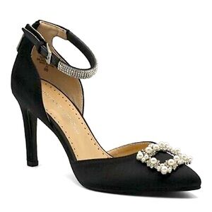 Adrienne Vittadini Pumps!